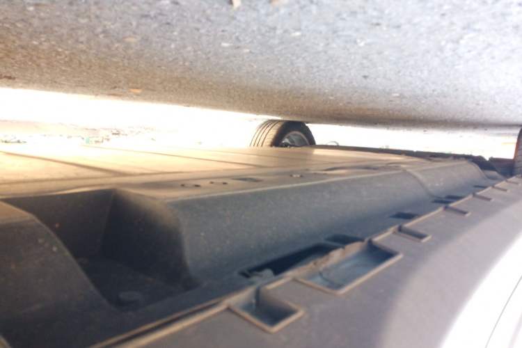 Used Geometry C 2022 400KM Commuter Version Left Side Sill