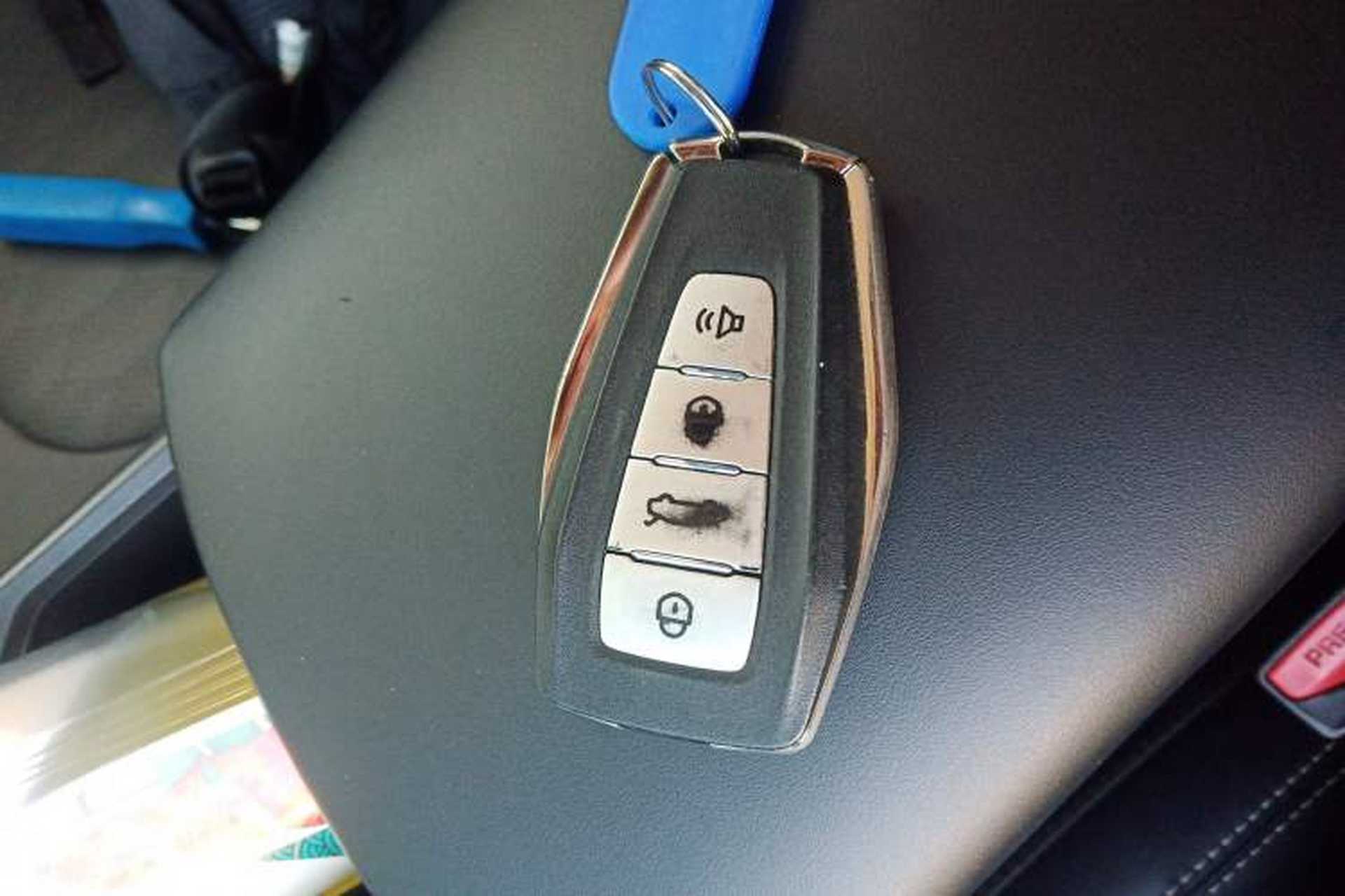 Used Geometry C 2022 400KM Commuter Version Vehicle Key