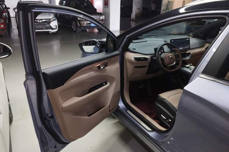 Used Geometry C 2022 Citrus C550 Driver Seat