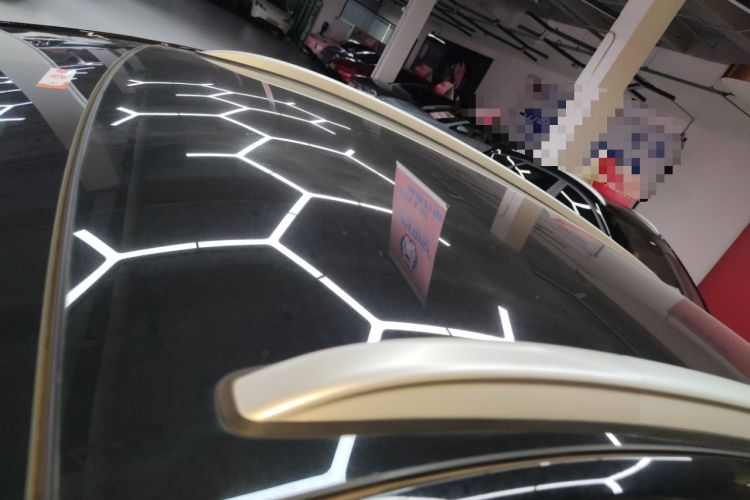 Used Geometry C 2022 550KM Grapefruit Halo Roof