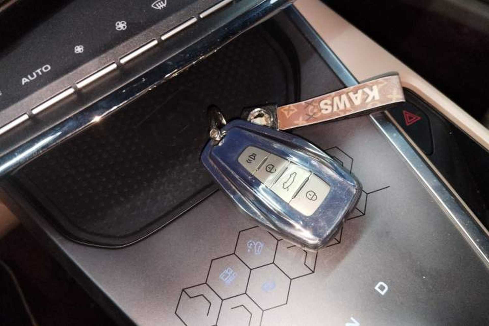 Used Geometry C 2022 Citrus C550 Vehicle Key
