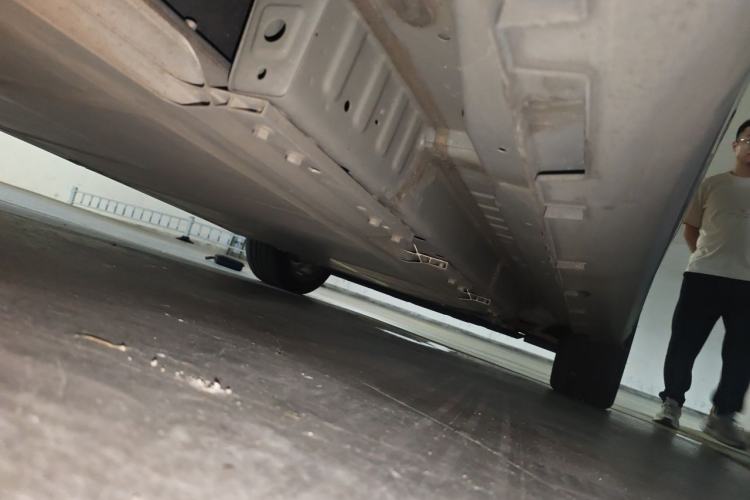 Used Geometry C 2022 400KM Blueberry Pro Chassis Rear Right