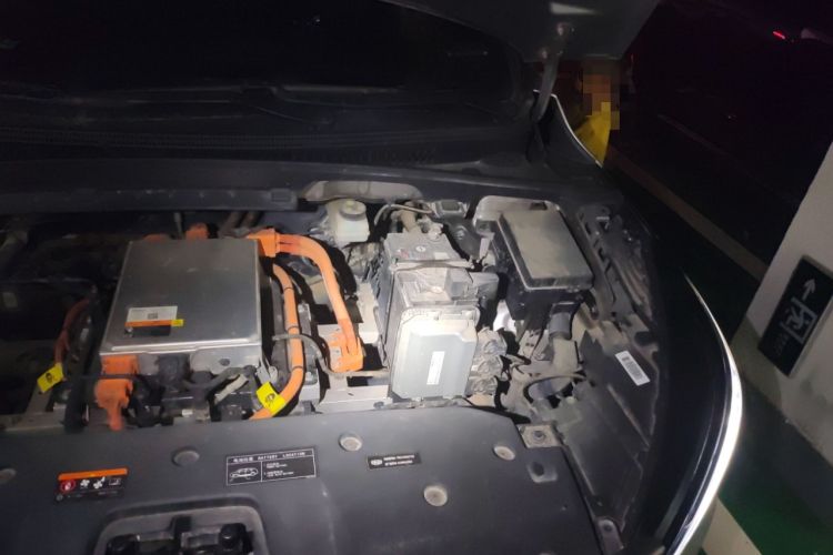 Used Geometry C 2022 Grape C550 Engine Bay Left