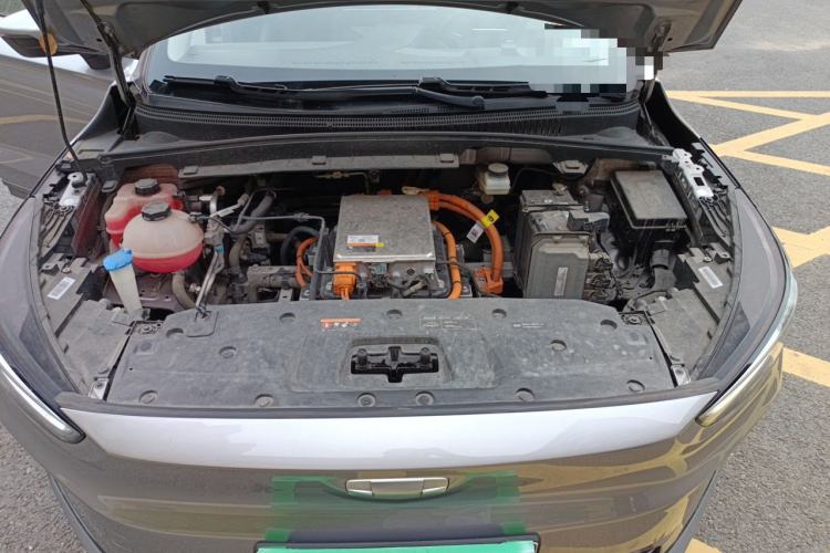 Used Geometry C 2022 400KM Blueberry Pro Engine Bay