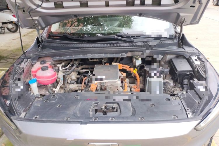 Used Geometry C 2022 Blueberry C400 Engine Bay