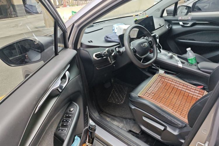 Used Geometry C 2022 400KM Commuter Version Interior 3