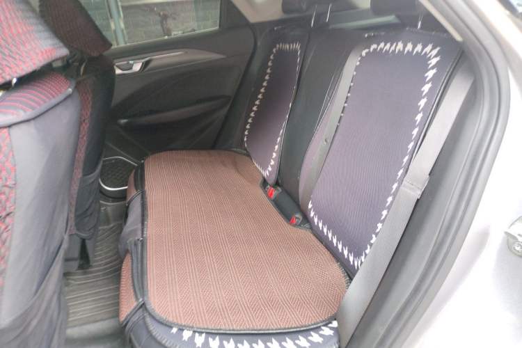 Used Geometry C 2022 Blueberry C400 Left Rear Seat