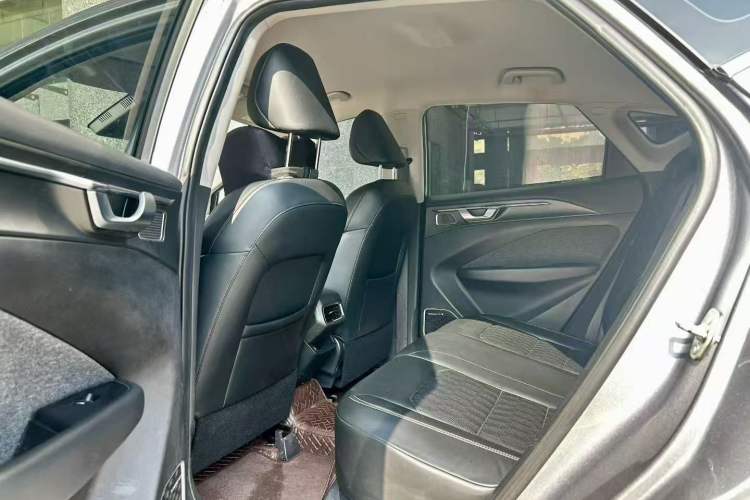 Used Geometry C 2022 400KM Blueberry Plus Left Rear Seat