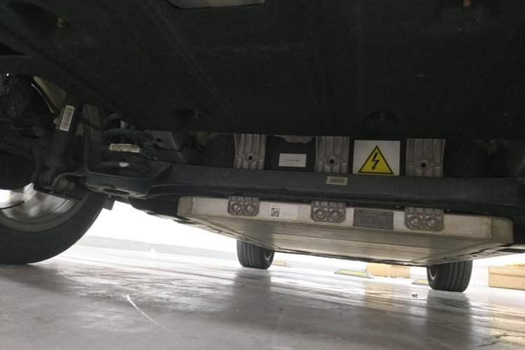Used Geometry C 2022 550KM Grapefruit Plus Chassis Rear