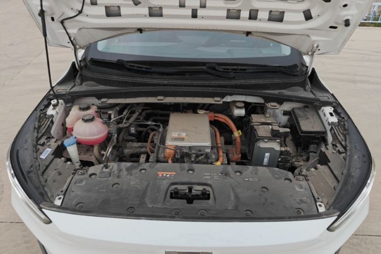 Used Geometry C 2022 Blueberry C400 Engine Bay