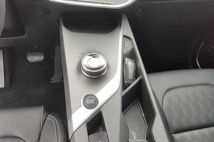 Used Geometry C 2022 400KM Commuter Version Gear Lever