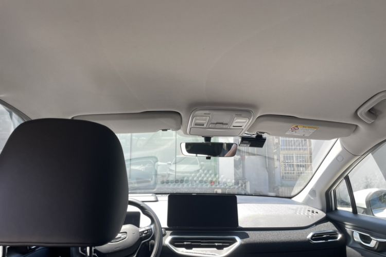 Used Geometry C 2022 400KM Commuter Version Headliner