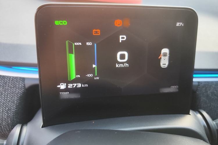 Used Geometry C 2022 Blueberry C400 Interior 2