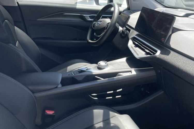 Used Geometry C 2022 400KM Commuter Version Interior 6