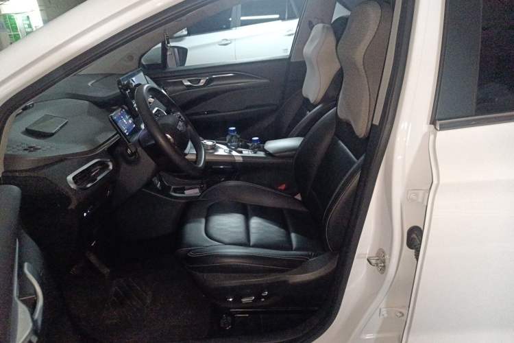 Used Geometry C 2022 Blueberry C400 Left Front Seat
