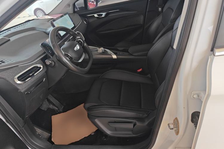 Used Geometry C 2022 Blueberry C400 Left Front Seat