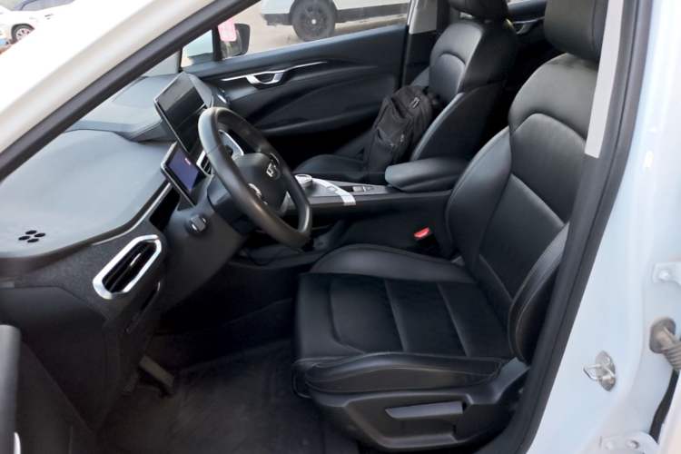 Used Geometry C 2022 400KM Commuter Version Left Front Seat