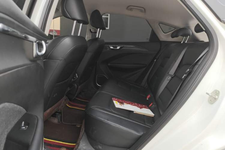 Used Geometry C 2022 Blueberry C400 Left Rear Seat