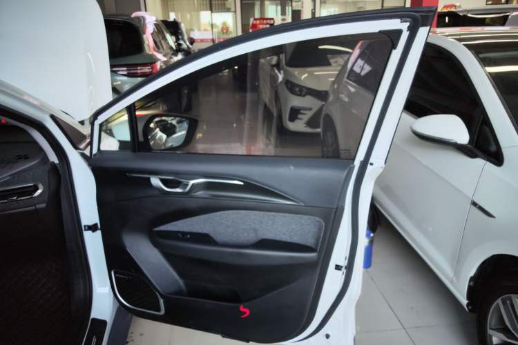 Used Geometry C 2022 Blueberry C400 Right Front Door Interior