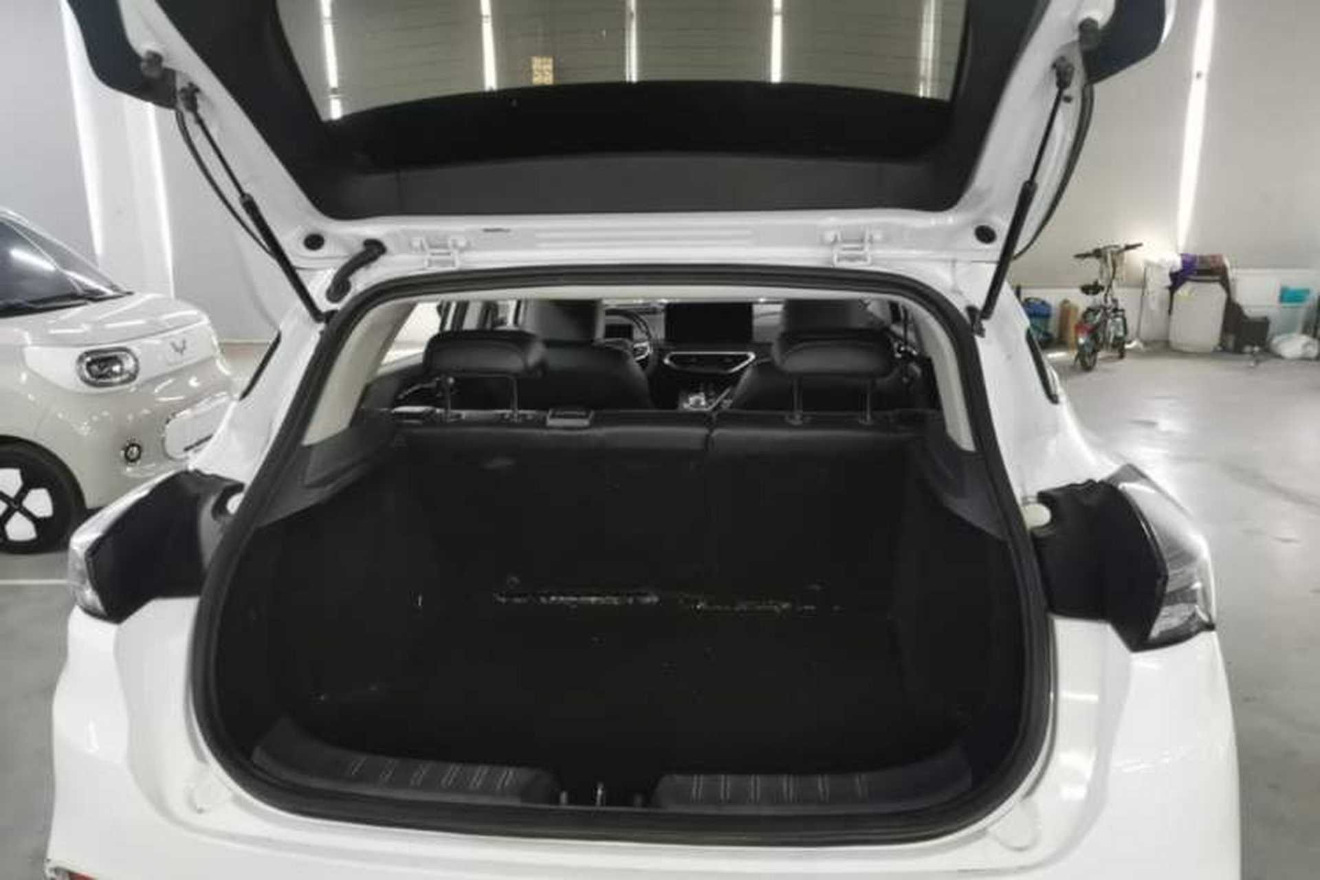 Used Geometry C 2022 400KM Commuter Version Trunk