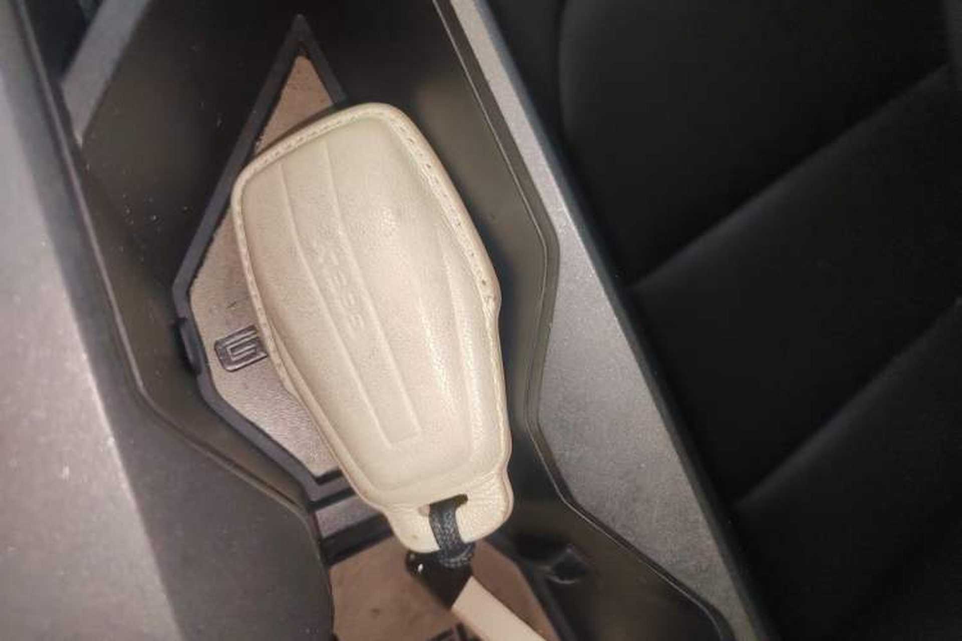Used Geometry C 2022 400KM Commuter Version Vehicle Key