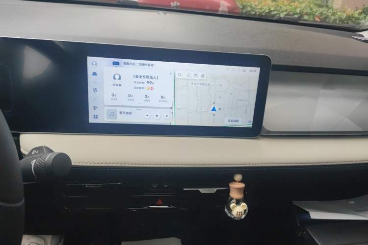 Used Geometry E 2022 320KM Cute Tiger 5-Seater Audio And AC Panel