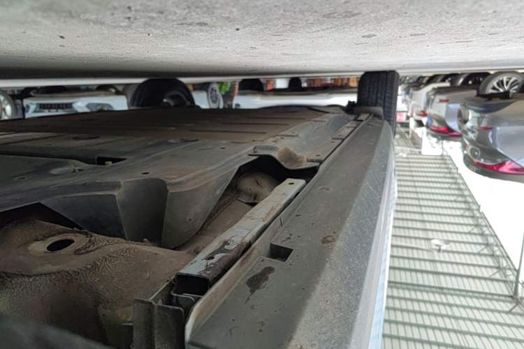 Used Geometry E 2022 320KM Cute Tiger 5-Seater Right Side Sill
