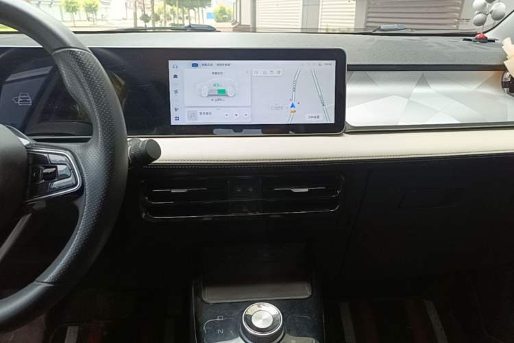 Used Geometry E 2022 320KM Cute Tiger 5-Seater Audio And AC Panel