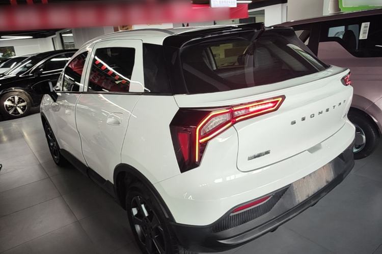 Used Geometry E 2022 320KM Cute Tiger 5-Seater Exterior 2