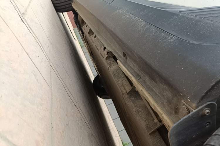 Used Geometry E 2022 320KM Cute Tiger 5-Seater Left Side Sill