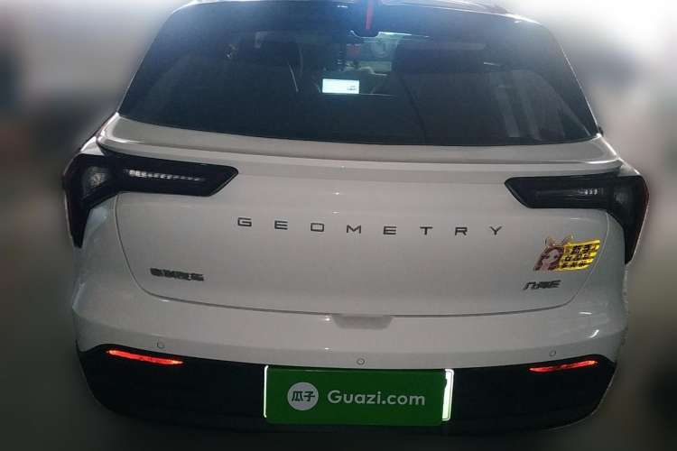Used Geometry E 2022 401 km Linglong Tiger 4 Seats Rear
