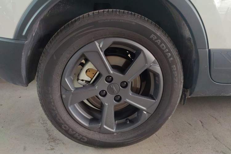 Used Geometry E 2022 401 km Linglong Tiger 4 Seats Right Rear Wheel Hub