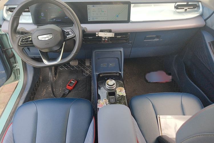 Used Geometry E Firefly 2022 401 km Linglong Tiger 5 Seats Interior 2
