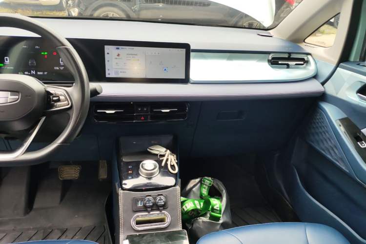 Used Geometry E Firefly 2022 320KM Cute Tiger 4-Seater Audio And AC Panel