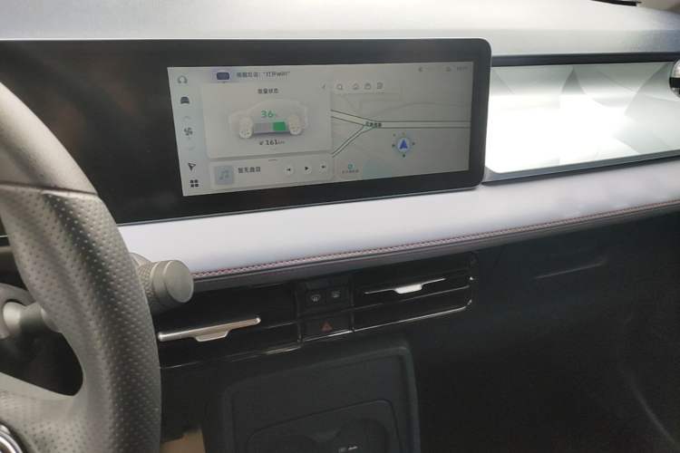 Used Geometry E Firefly 2022 401 km Linglong Tiger 4 Seats Audio And AC Panel