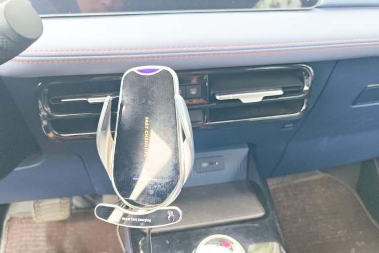 Used Geometry E Firefly 2022 320KM Cute Tiger 4-Seater Audio And AC Panel
