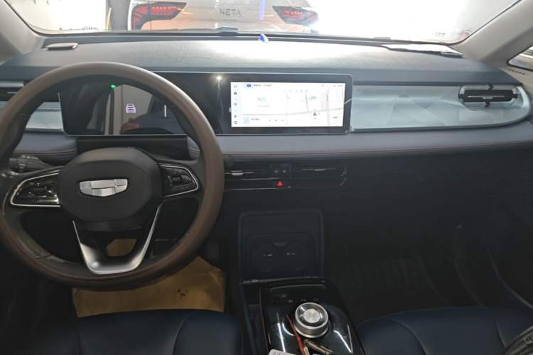 Used Geometry E Firefly 2022 401 km Linglong Tiger 4 Seats Audio And AC Panel