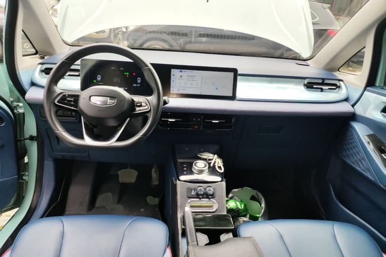 Used Geometry E Firefly 2022 320KM Cute Tiger 4-Seater Center Console