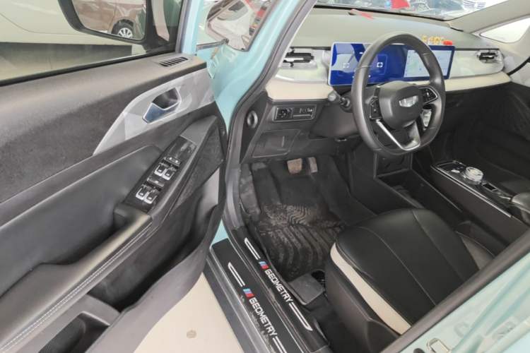 Used Geometry E Firefly 2022 401 km Linglong Tiger 4 Seats Driver Seat
