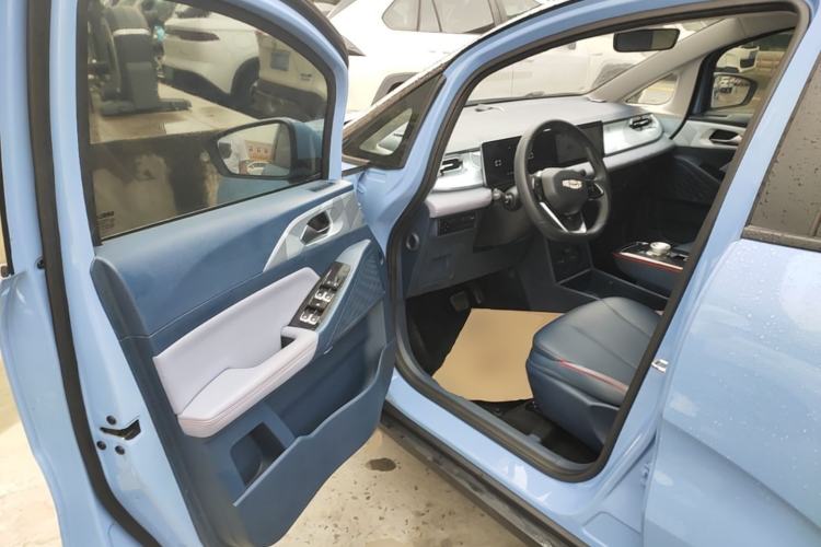 Used Geometry E Firefly 2022 401 km Linglong Tiger 4 Seats Driver Seat
