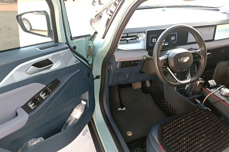 Used Geometry E Firefly 2022 401 km Linglong Tiger 4 Seats Driver Seat