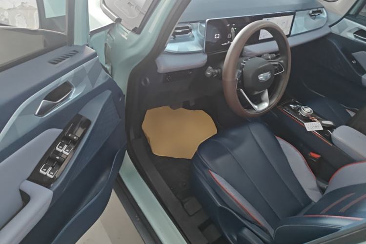 Used Geometry E Firefly 2022 401 km Linglong Tiger 4 Seats Driver Seat