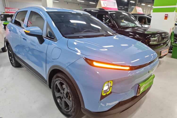 Used Geometry E Firefly 2022 320KM Cute Tiger 4-Seater Front Right 45 Deg