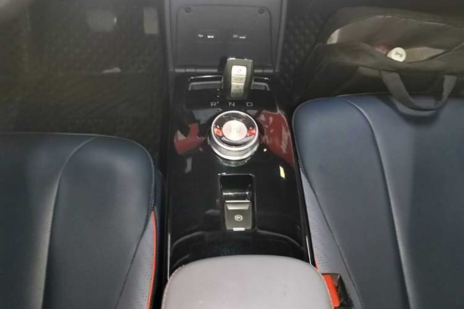 Used Geometry E Firefly 2022 401 km Linglong Tiger 5 Seats Gear Lever
