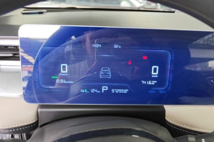 Used Geometry E Firefly 2022 401 km Linglong Tiger 4 Seats Instrument Cluster