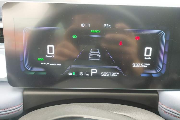 Used Geometry E Firefly 2022 401 km Linglong Tiger 4 Seats Instrument Cluster