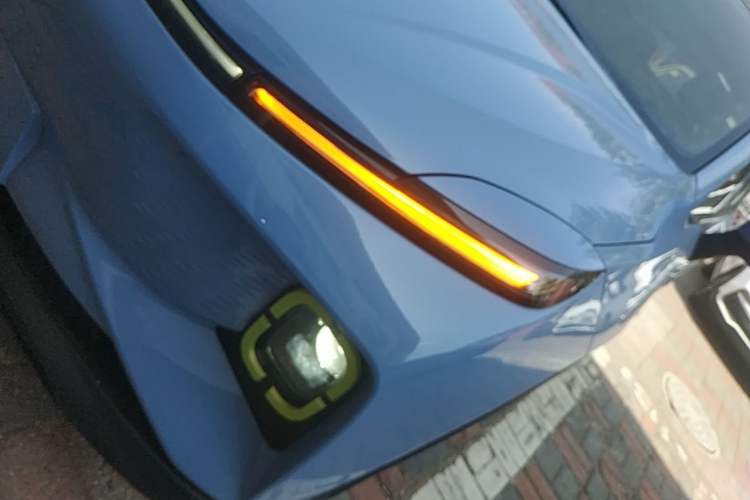 Used Geometry E Firefly 2022 401 km Linglong Tiger 4 Seats Left Front Headlight