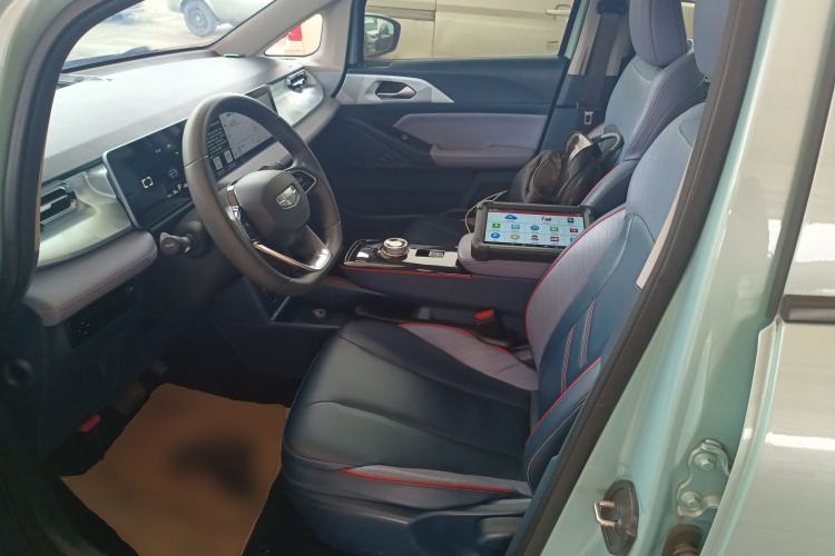 Used Geometry E Firefly 2022 401 km Linglong Tiger 4 Seats Left Front Seat