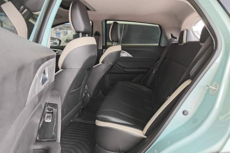 Used Geometry E Firefly 2022 401 km Linglong Tiger 4 Seats Left Rear Seat