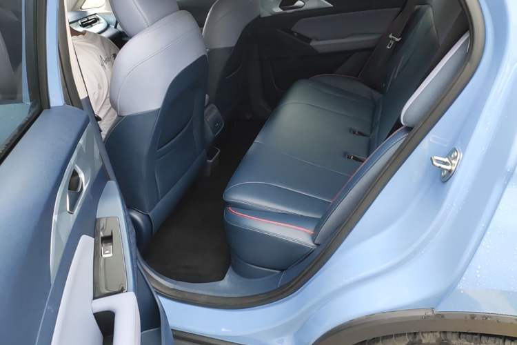 Used Geometry E Firefly 2022 401 km Linglong Tiger 4 Seats Left Rear Seat